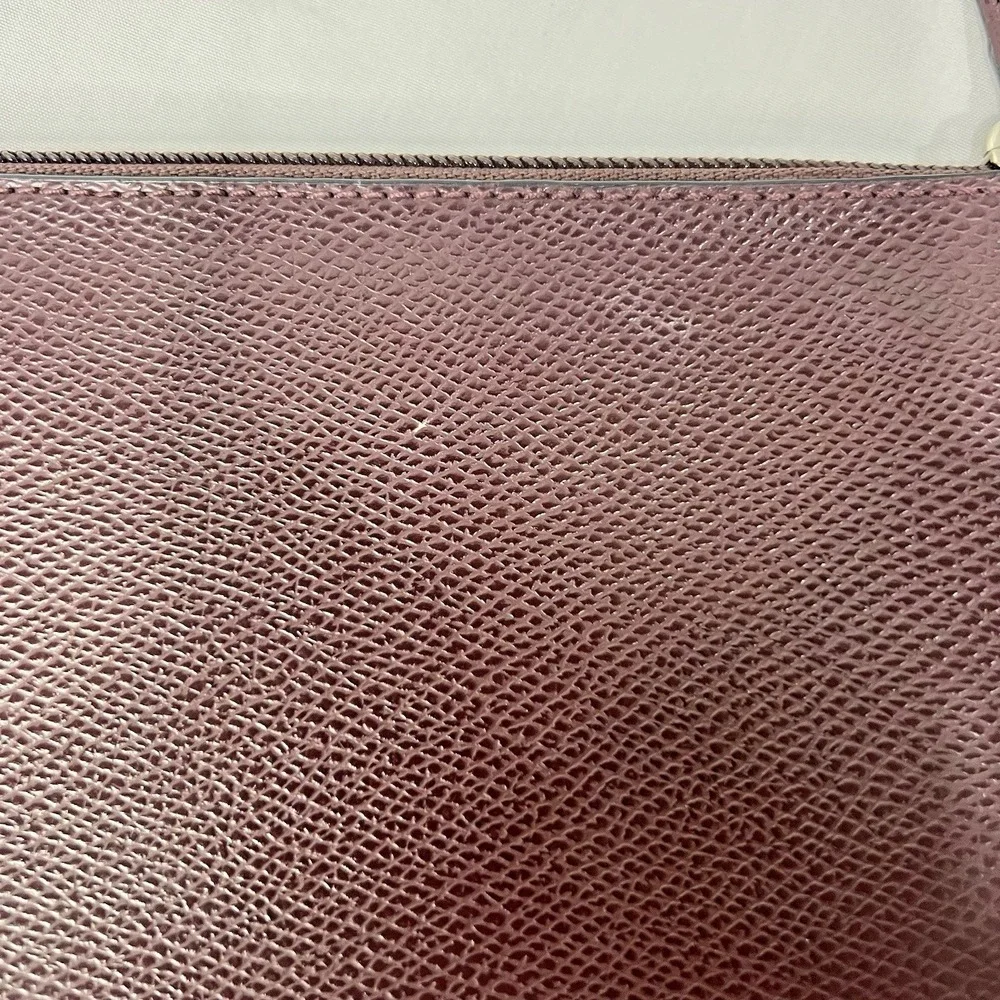 Coach Storypouch Pebbled Leather Zip Clutch Pouch Dark Burgundy Pink Creed Logo‎